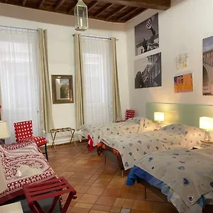 michelangelos-home.it-romehotels.com/