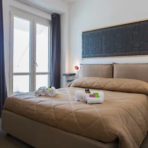 Overseas - Penthouse - Attico - Palazzo San Matteo - , Palermo Italia
